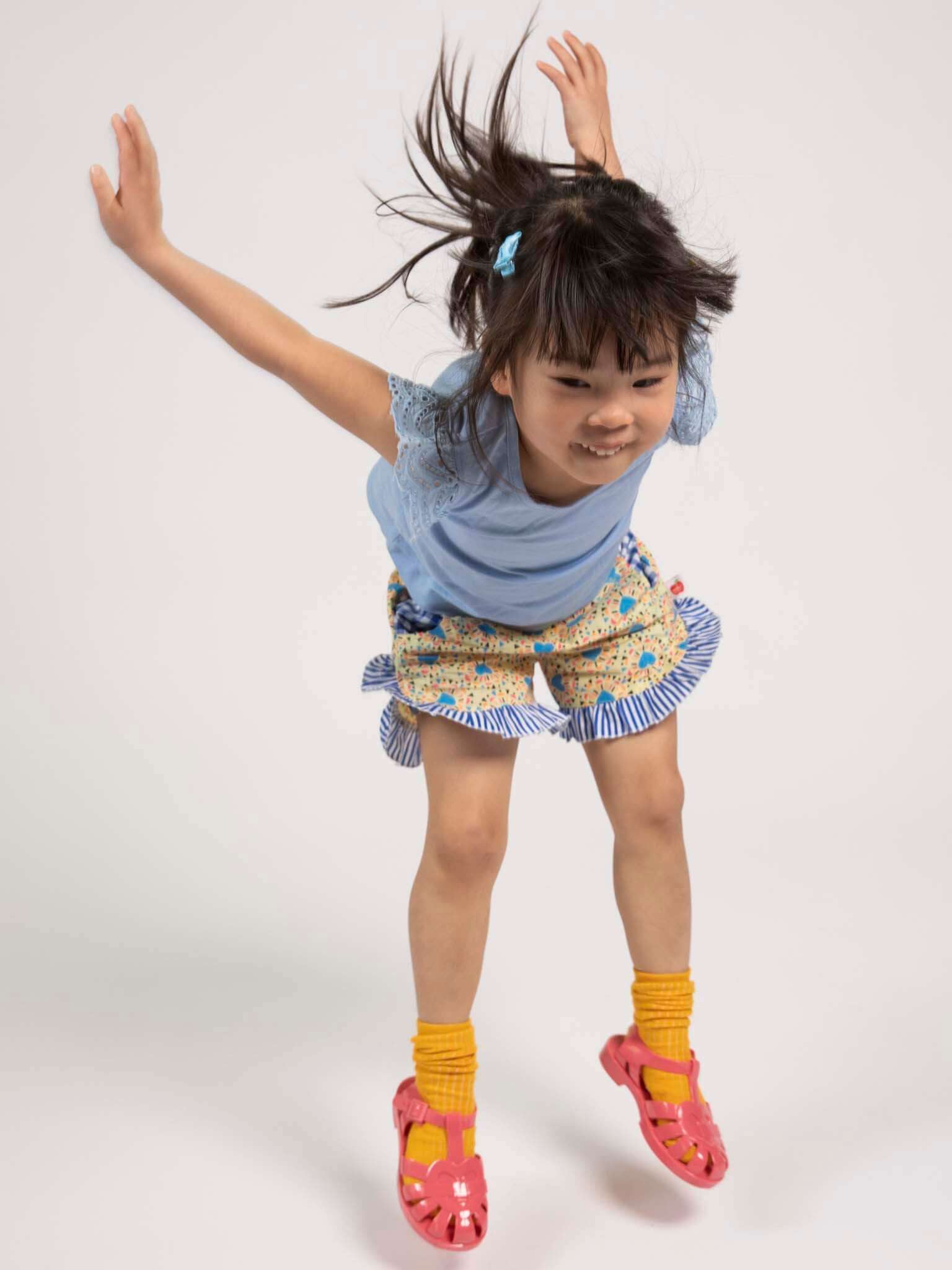 Cool, Comfy and Sun-Smart: What Girls Should Wear in the Aussie Heat